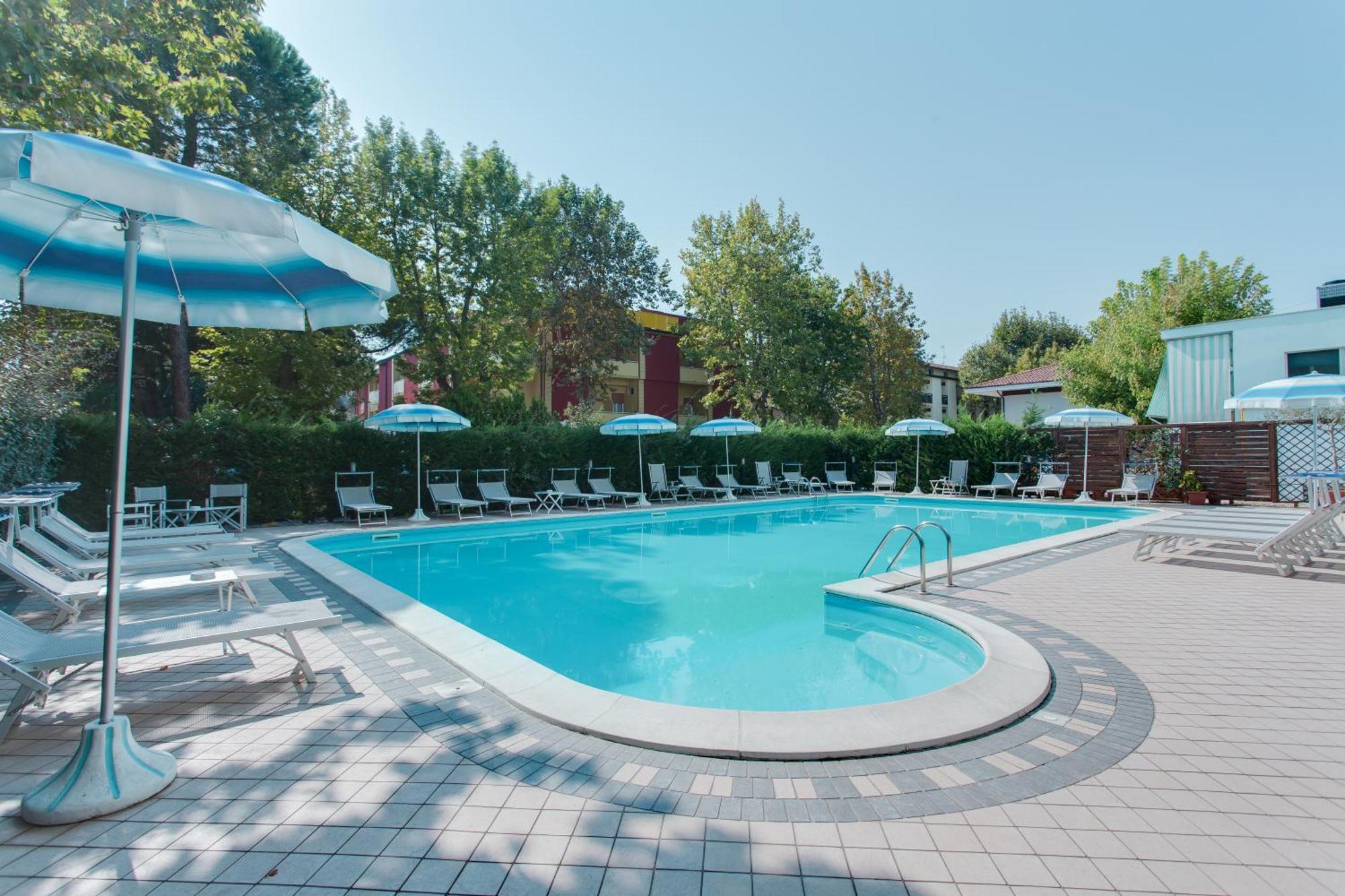Hotel Stacchini Cesenatico Kültér fotó