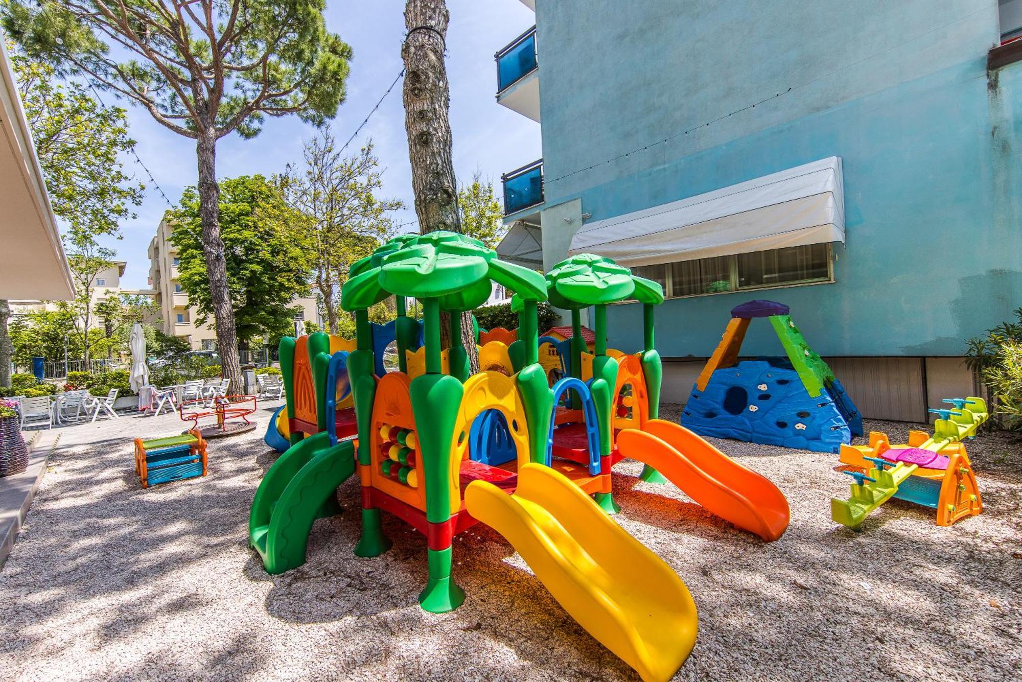 Hotel Stacchini Cesenatico Kültér fotó